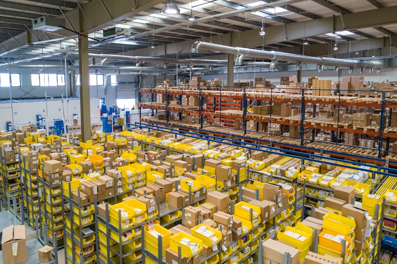 Containers en logistiek op een terminal